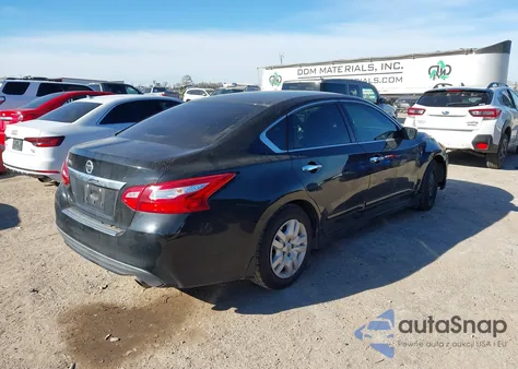 2017 Nissan Altima 2.5 S z USA, uszkodzony, nr VIN 1N4AL3AP2HC152130